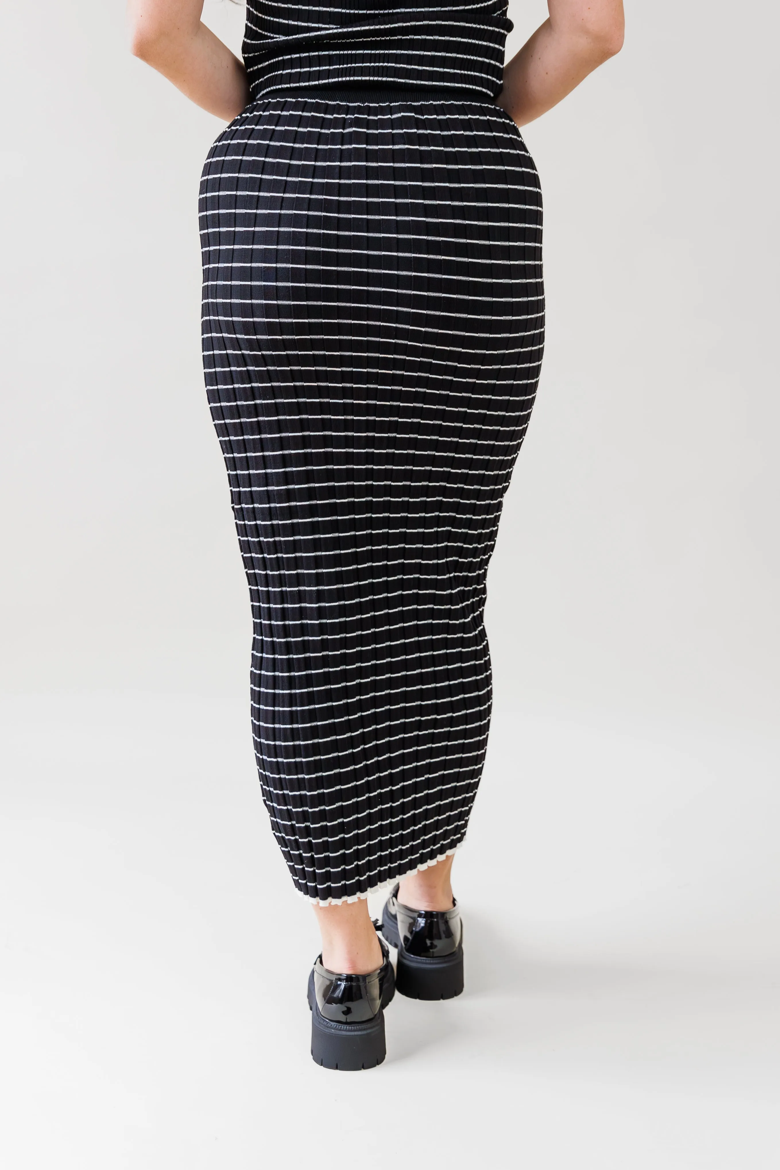 Comfortable Feel Collector??s Item NOVA STRIPED SKIRT