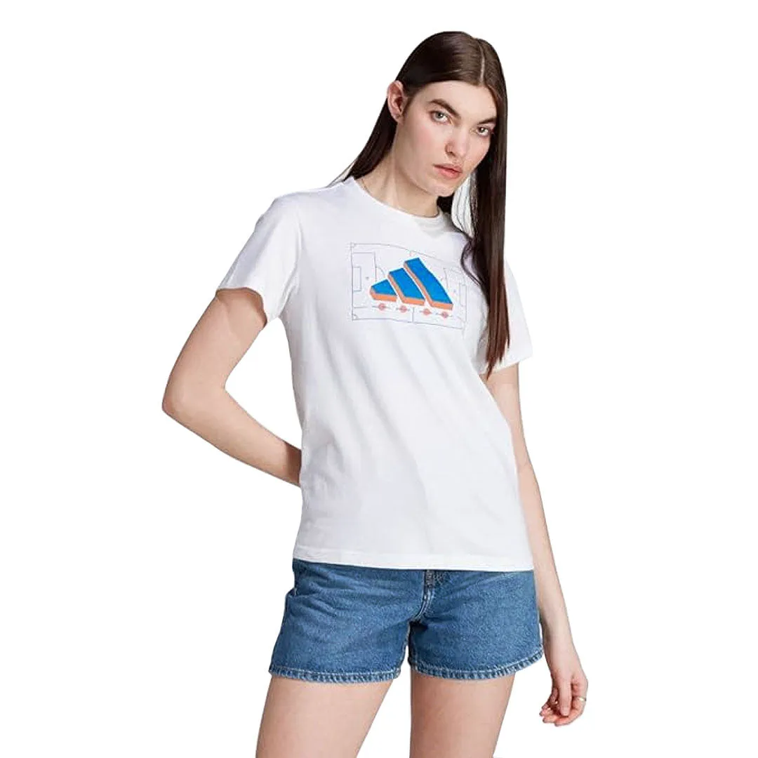 Sleek Layers adidas - Women's Soccer Logo T-Shirt (II3574)