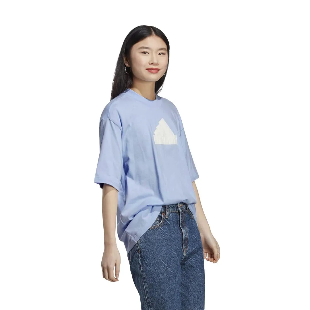 adidas - Women's Future Icons Badge of Sport Boyfriend T-Shirt (IB8510) Sleek Layer Look Seamless construction