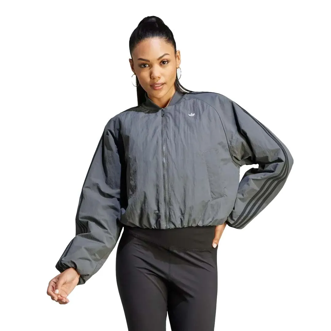 adidas - Women's Oversized SST Jacket (II5651) Weekday Street Look
