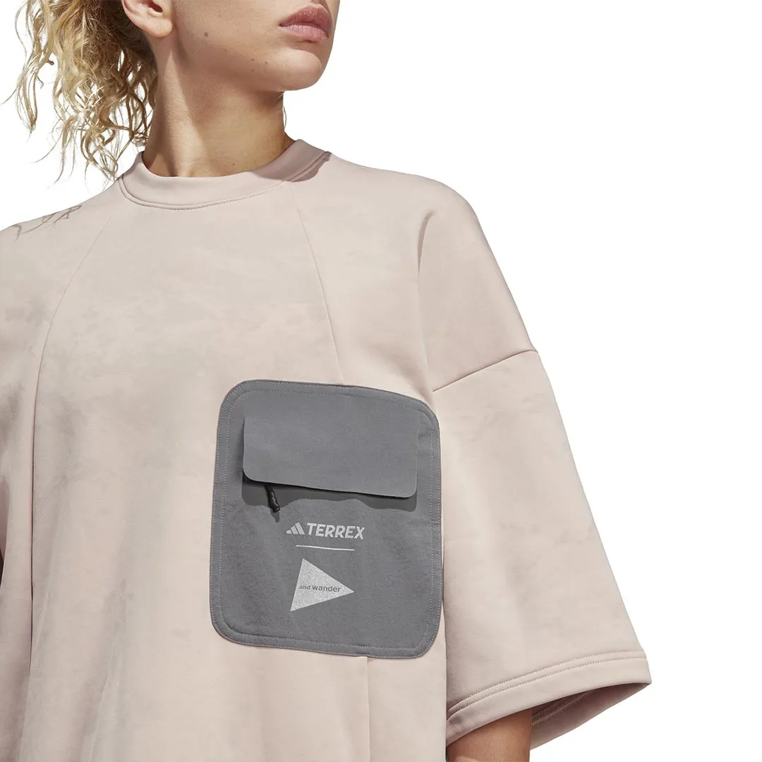 adidas - Women's Terrex x and Wander Fleece T-Shirt (HR7137) Noise Reduced Fabric