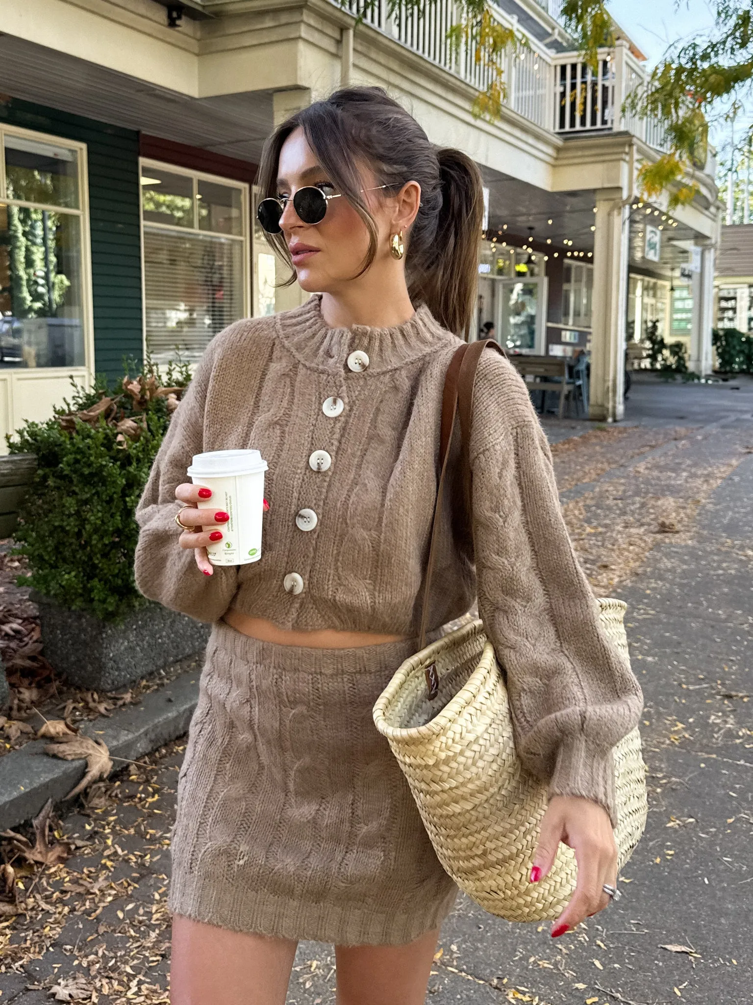 Hiking Essential Warm in winter Arlo Cable Knit Sweater in Latte