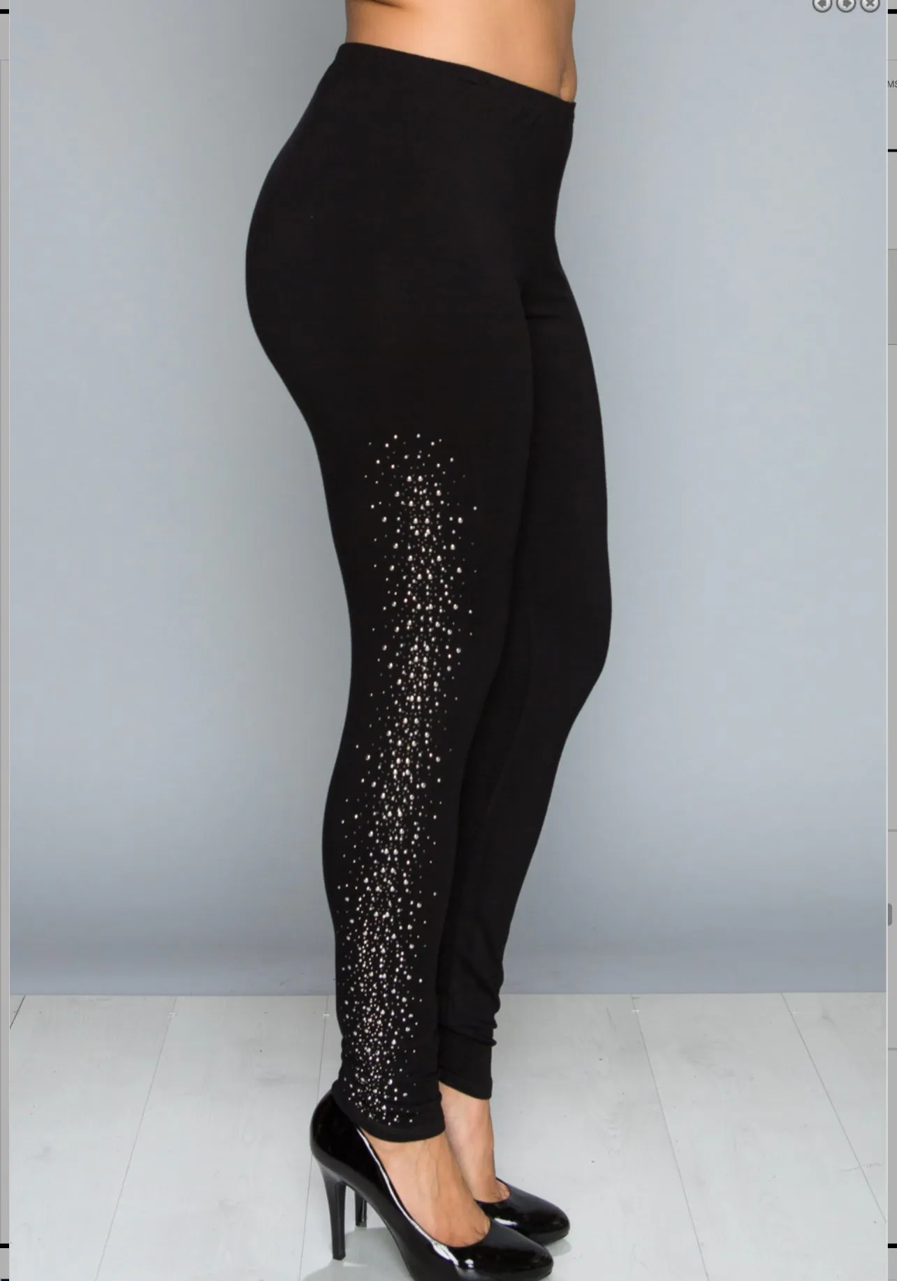 Tagless label Black Knit Leggings w/ Stone Details