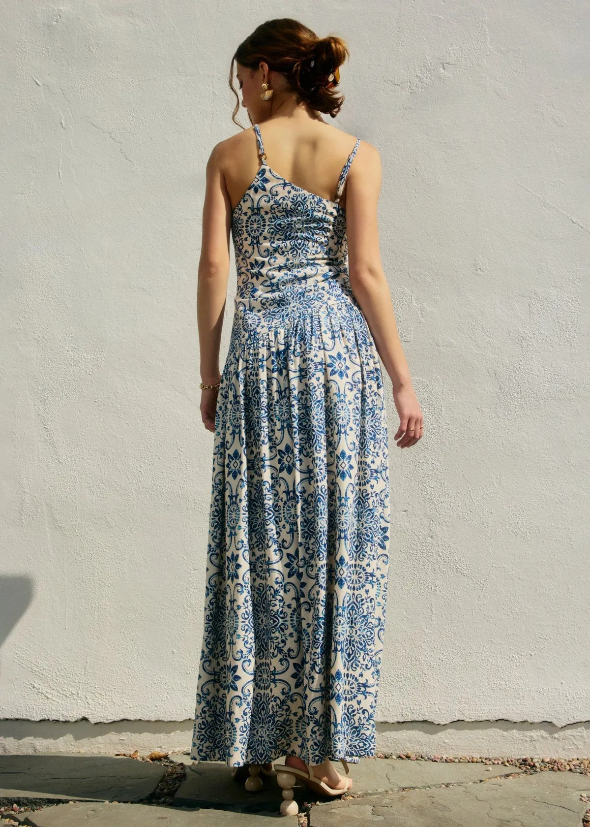 Simple yet sophisticated gown IRIS AZALEA MOSAIC ONE-SHOULDER MAXI DRESS