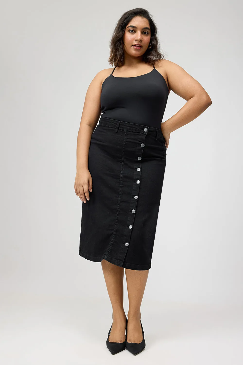 Curve Black Buttoned Women's Bodycon Skirt Flexible Comfort Fashion Forward