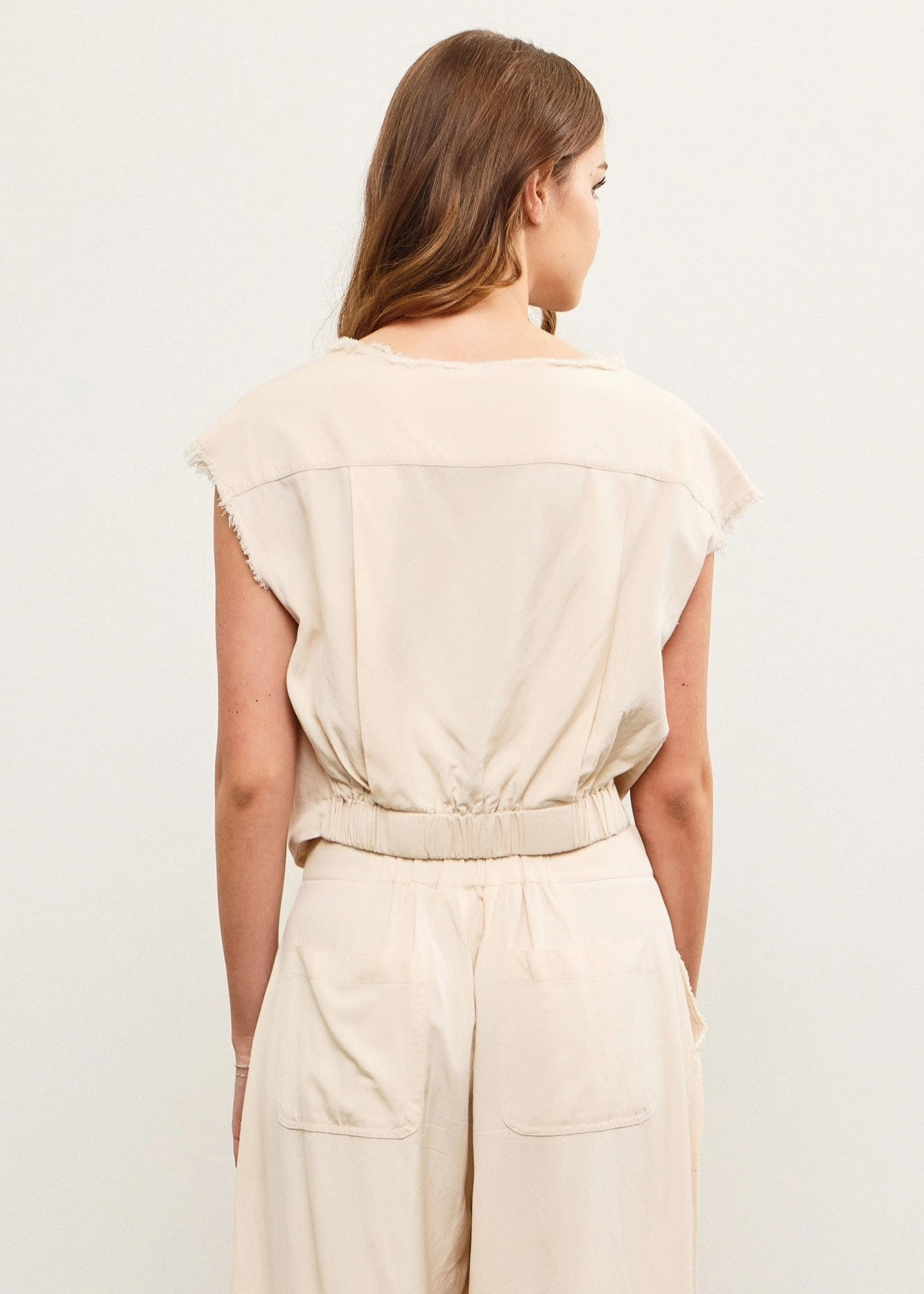 ALEJANDRA GATHERED SLEEVELESS TOP Tagless Comfort Neckline