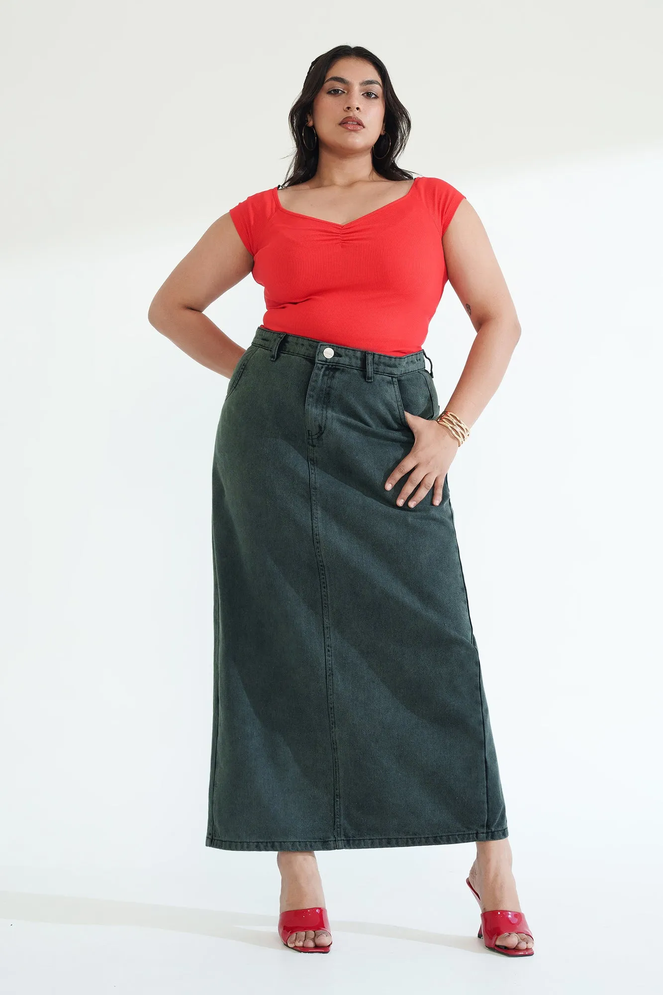 Dark Ivy Curve Long Straight Skirt Minimal Design