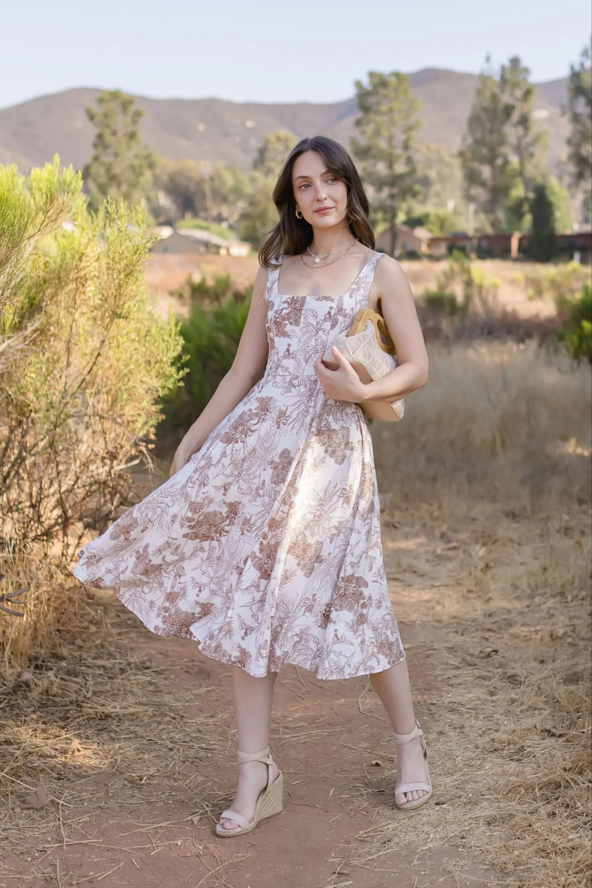 Felicity Sleeveless Floral Print Midi Dress Brown Chic boho dress