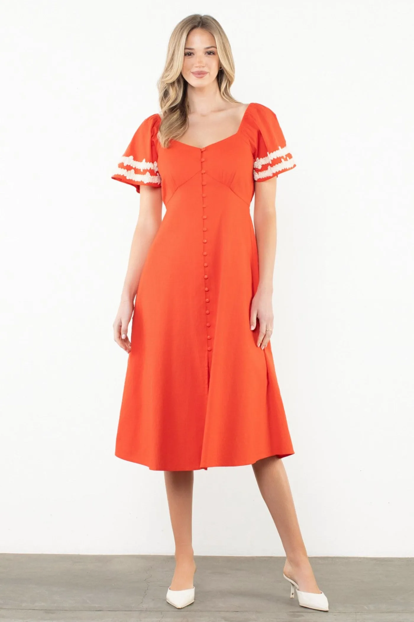 MACY SHIRRED SLEEVE FRONT SLIT MIDI DRESS Neutral Base