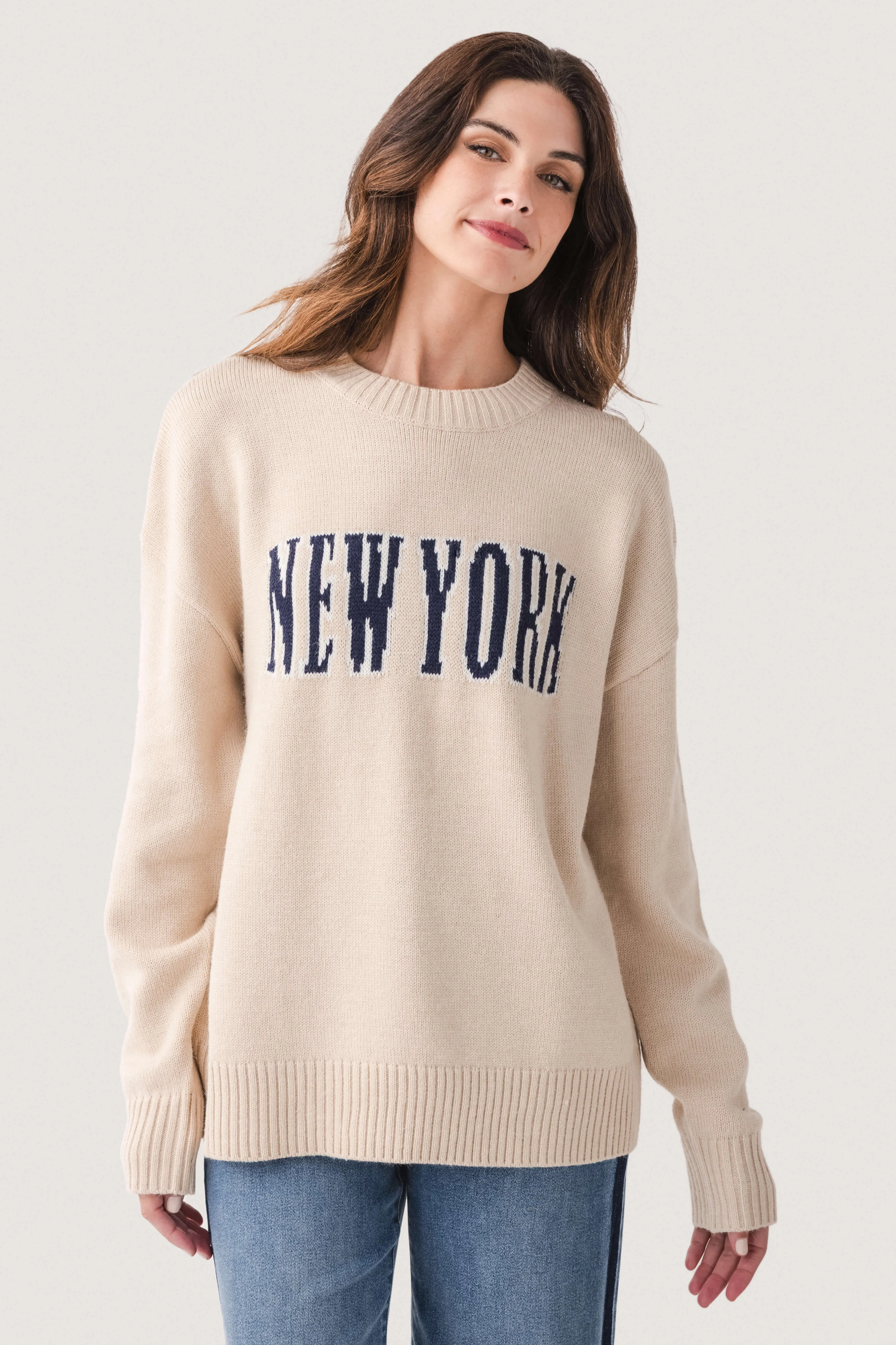 Le Lis New York Sweater Cozy Wearable