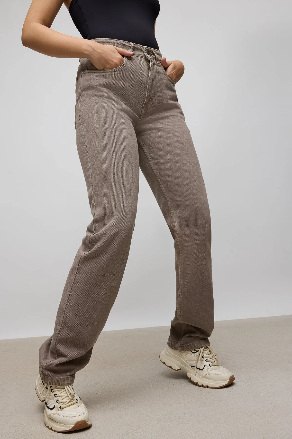 Luxury Student Outfit Core Fit Mud Straight Jeans