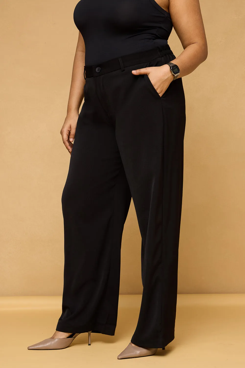 Multi Pocket Design Curve Pitch Black Elasticated Straight Korean Pants