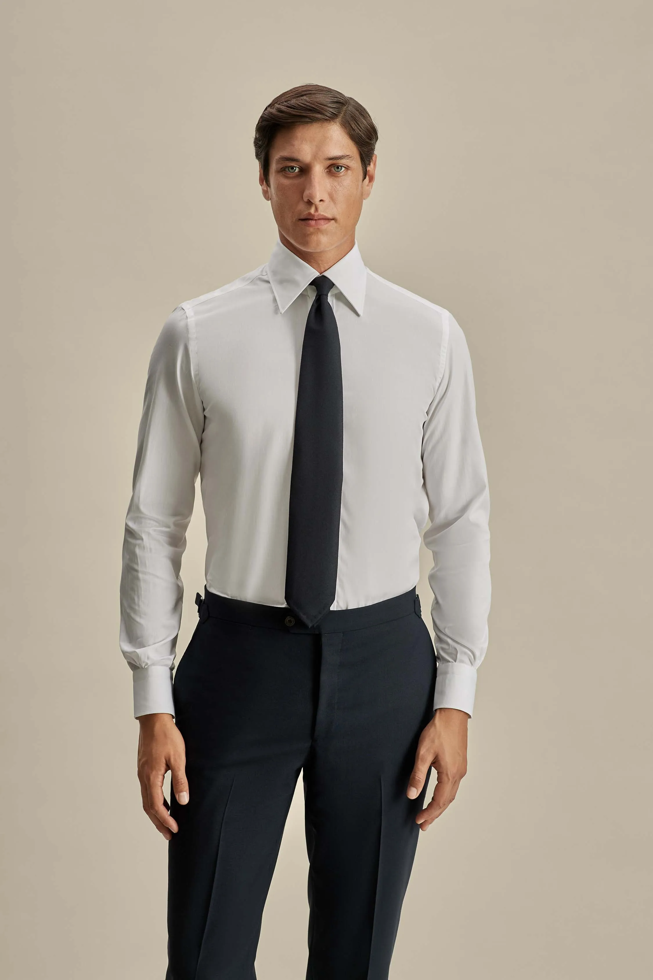 Cotton Poplin Point Collar Shirt Adjustable Cuff Closure