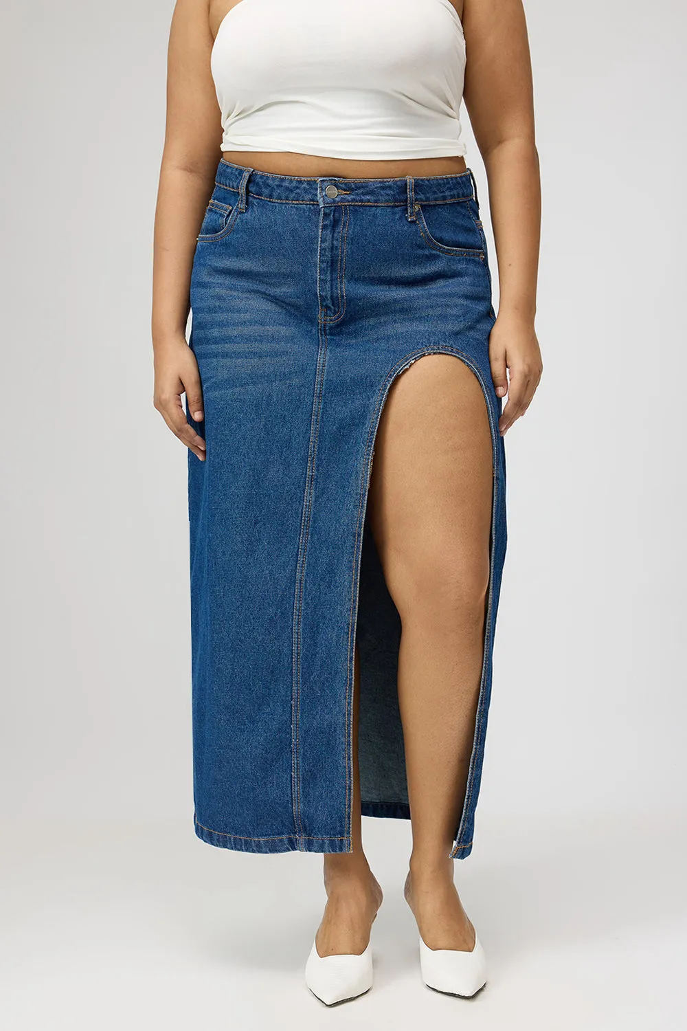 Effortless Feel Curve Blue Curved Slit Midi Skirt