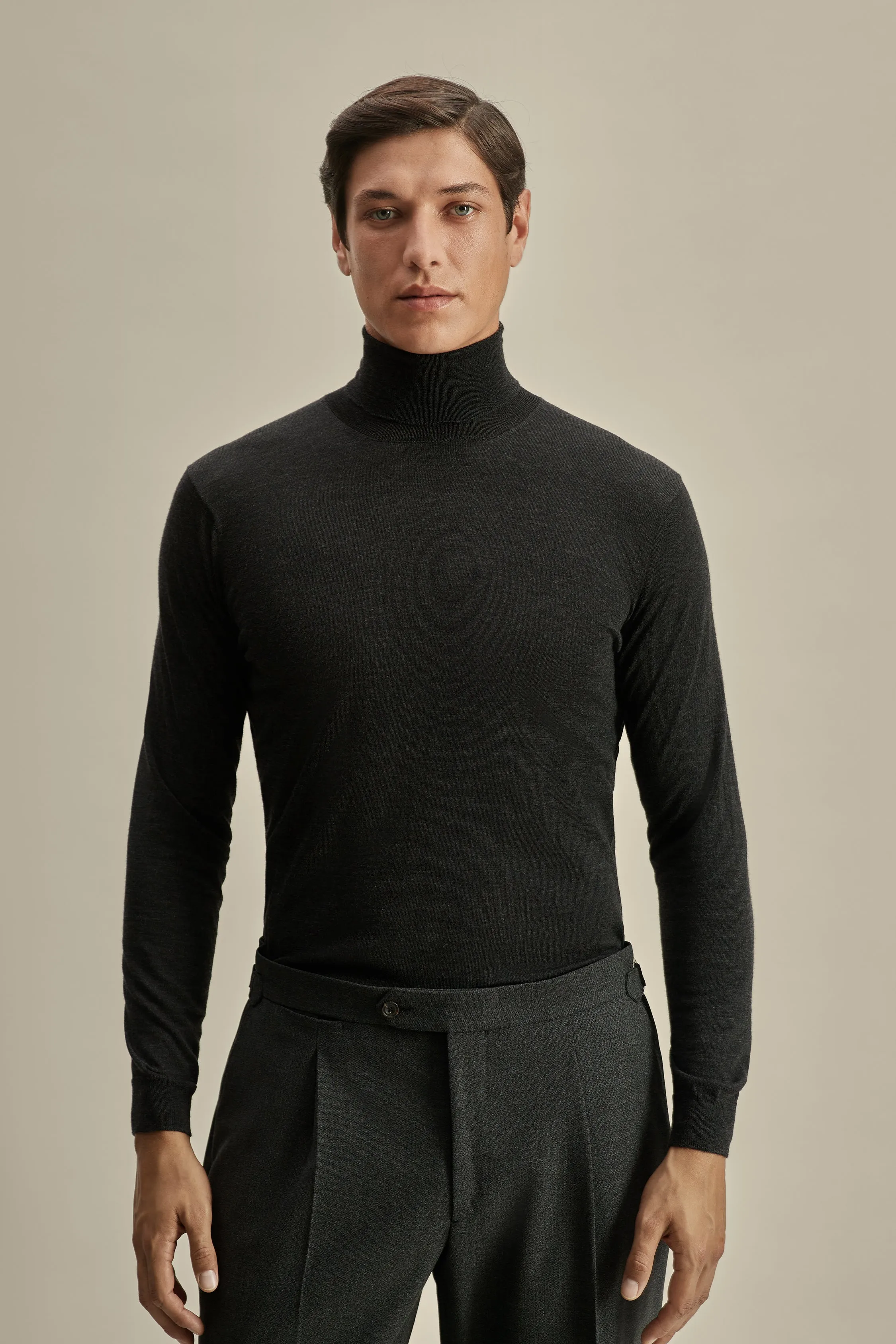 Machine washable Reinforced Edging Merino Wool Extrafine Roll Neck Sweater