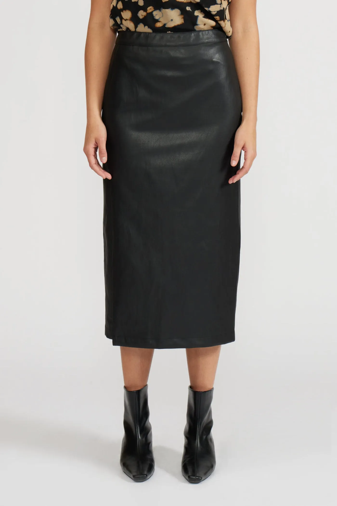 Smart Design perforated design TAYLOR LEATHER MIDI SKIRT