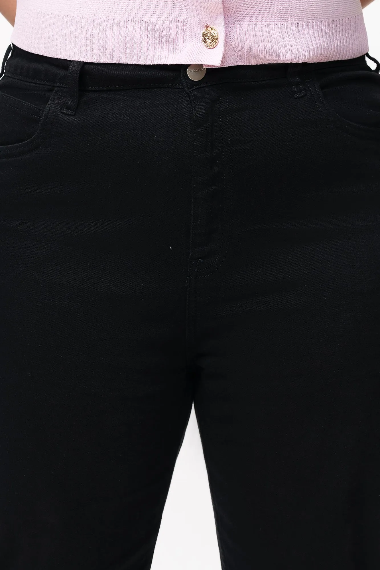 Basic Attire Clean Outfit Classic Noir Curve Mom Jeans