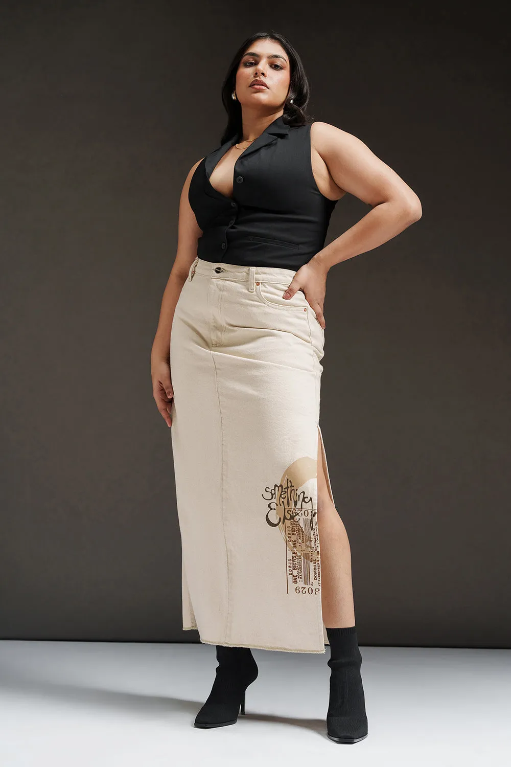 Texture Shot Fresh Style Vanilla Curve Denim Side Slit Maxi Skirt